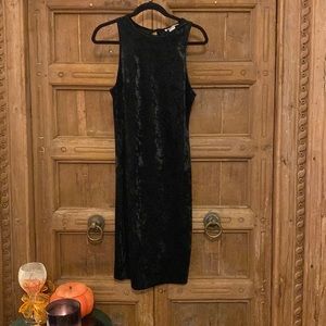 Velvet Bodycontour dress